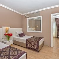side serenis hotel