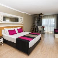 side serenis hotel