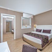 side serenis hotel