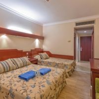 side spring hotel