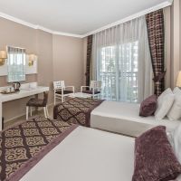 side serenis hotel