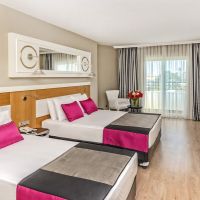 side serenis hotel