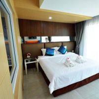 golden dragon beach pattaya