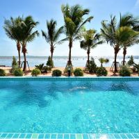 golden dragon beach pattaya