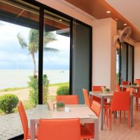 golden dragon beach pattaya