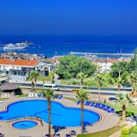 lambiance royal palace kusadasi hotel