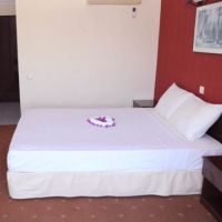iris garden hotel (ex. elfida hotel)