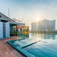 golden jomtien beach hotel