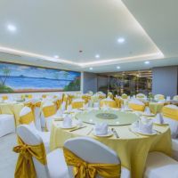 golden jomtien beach hotel