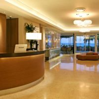 crowne plaza hotel (ex. holiday inn)