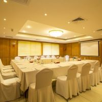 imperial suites bur dubai