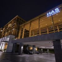 has hotel