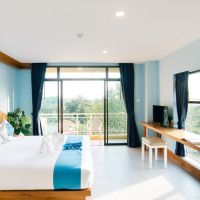 pineapple hotel (ex. hula anana hotel)