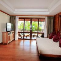 emerald cove resort