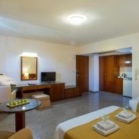 kapetanios hotel
