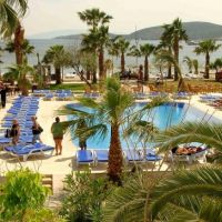 nagi beach hotel