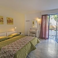 ariadne hotel