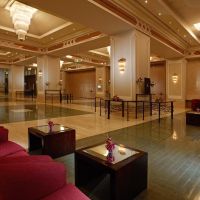crowne plaza dubai