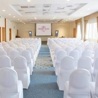 crowne plaza dubai