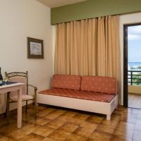 nireas hotel