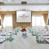 crowne plaza dubai