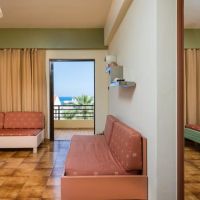 nireas hotel