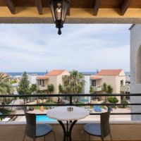 nireas hotel