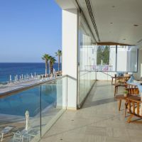 louis nausicaa beach