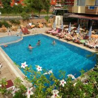 semt luna beach hotel