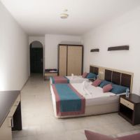 semt luna beach hotel