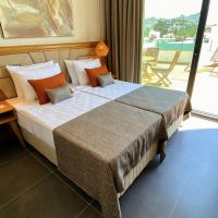yalipark beach hotel
