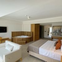 yalipark beach hotel