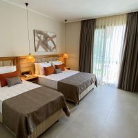 yalipark beach hotel