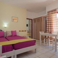 latania studios & apartments