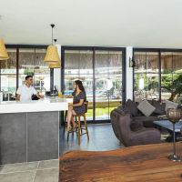 yalipark beach hotel