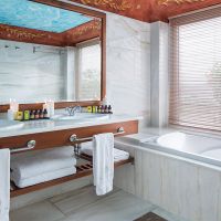 elounda gulf villas & suites