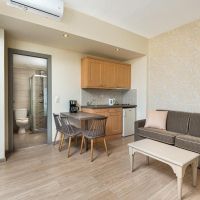 icarus suites & apartments
