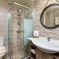icarus suites & apartments
