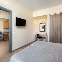 icarus suites & apartments