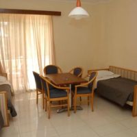 paleos family apartments