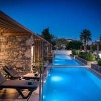 petousis hotel & suites