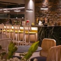 petousis hotel & suites