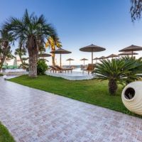 zephiros beach hotel