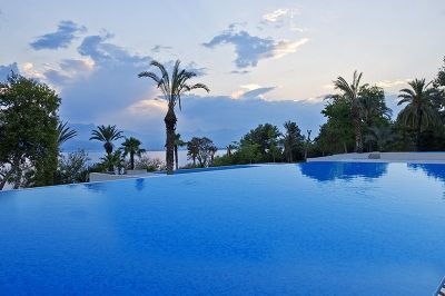 akra hotel