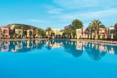 von club golden beach