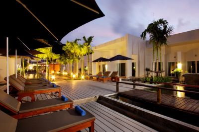 kata lucky villa & pool access