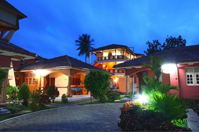 paradise holiday village
