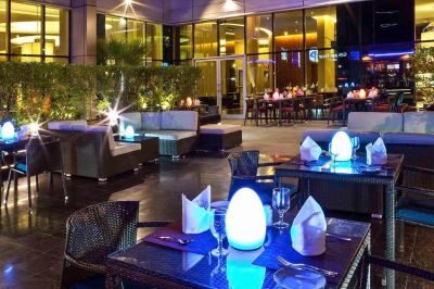 novotel suite dubai mall of the emirates