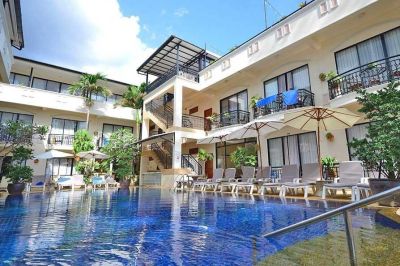 in on the beach hotel 3 *