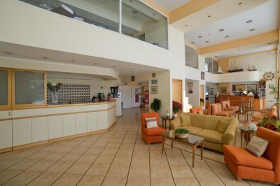 four seasons hotel glyfada